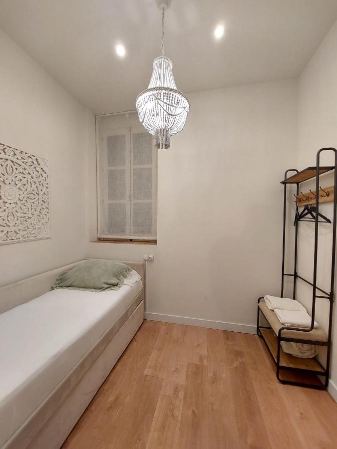 Hidden Gem Pasquin In Mercado Apartment *